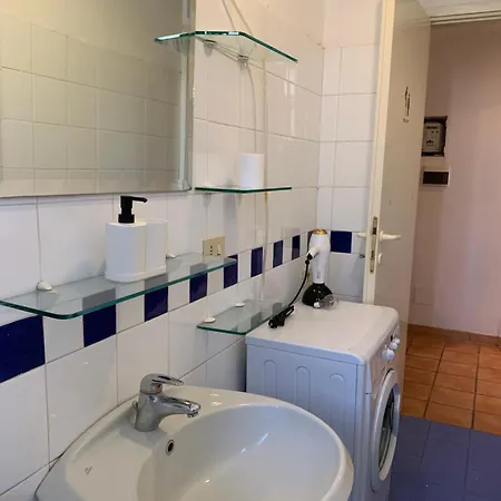 公寓 Flat Nearby Vaticano - Caracciolo 4 *