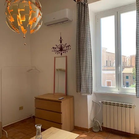 Flat Nearby Vaticano - Caracciolo 4 דירה רומא